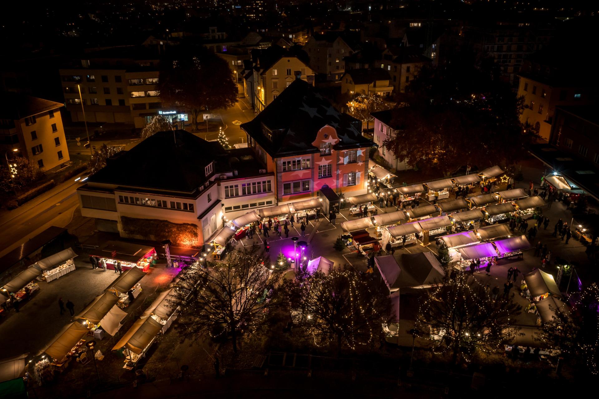 Weihnachtsmarkt von oben