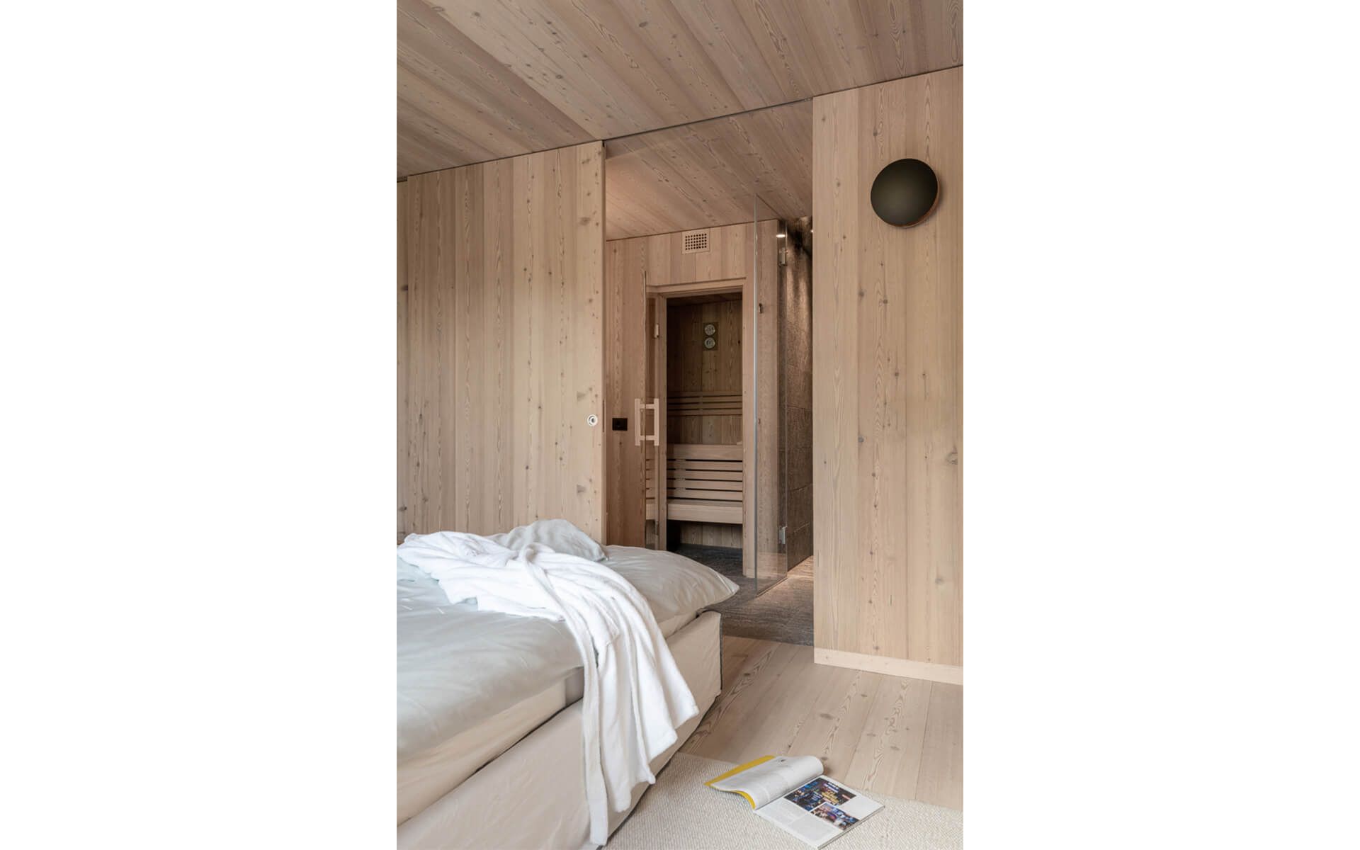 Jede Wohnung verfügt über eine eigene Sauna…