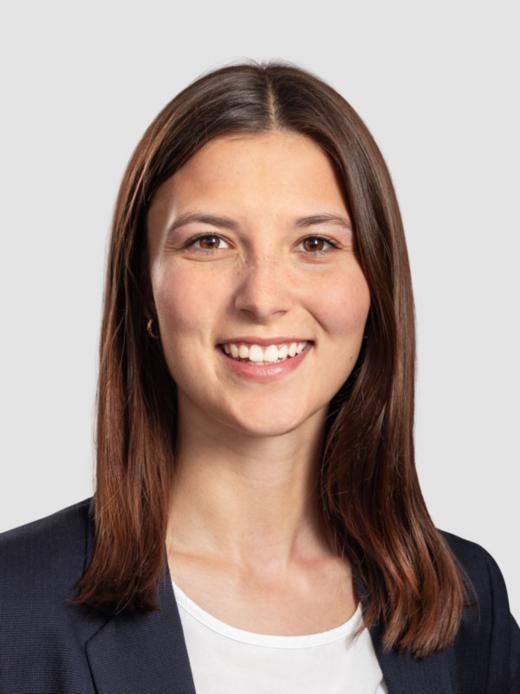 Sabrina Schweizer - Mitarbeiterin Middle Office