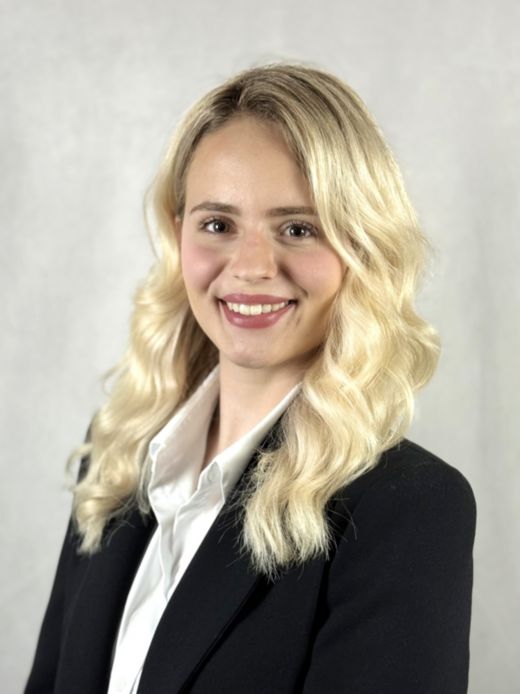 Amina Sulejmani - Mitarbeiterin Credit Office