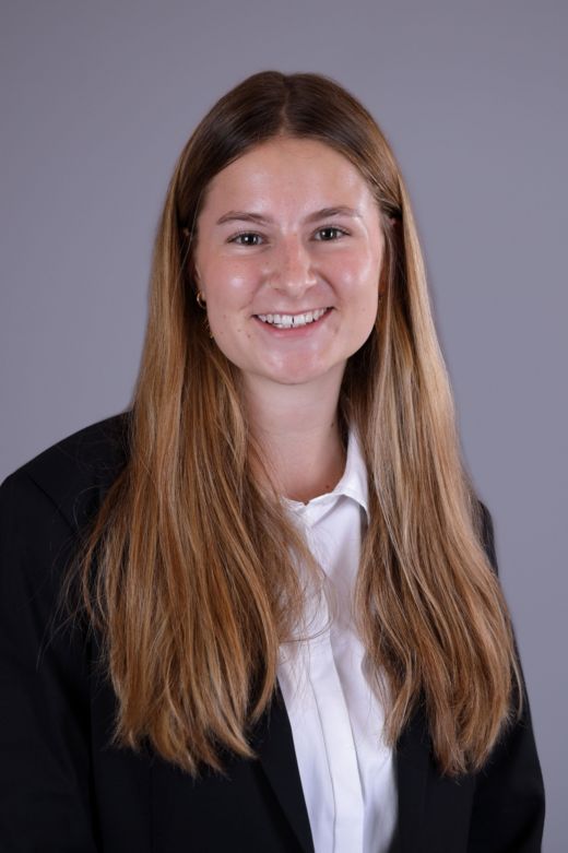 Enja Amstein - Lernende