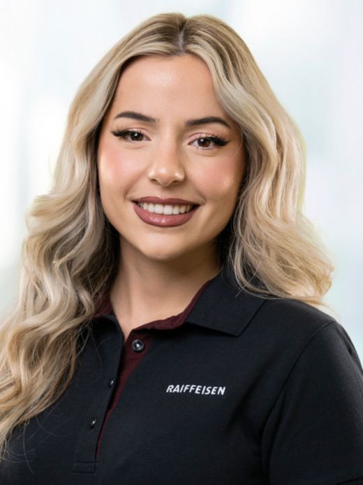 Arta Fejzulahi - Kundenbetreuerin