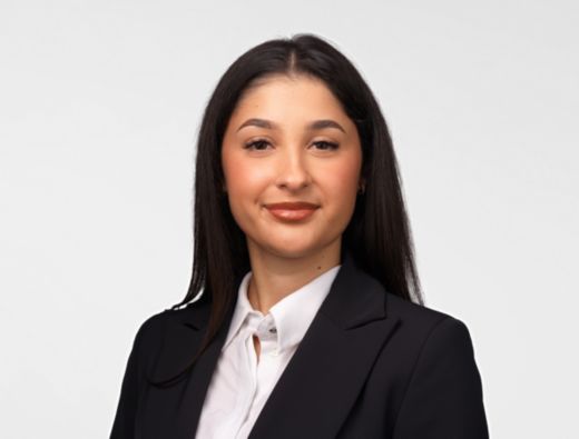 Aurora Scavone - Mitarbeiterin Services
