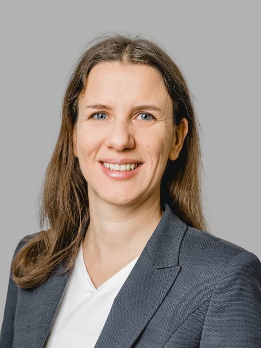 Cornelia Aeschbach - Mitglied der Bankleitung und Leiterin Credit Office