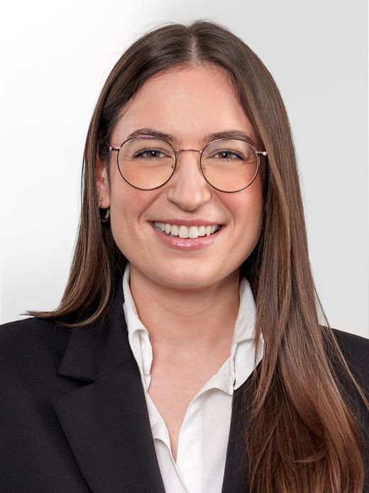 Daniela Bezhi - Privatkundenberaterin