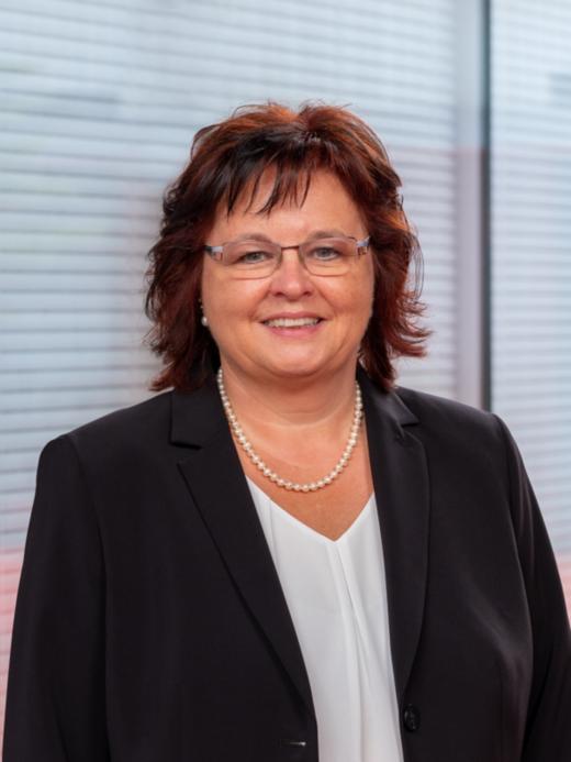 Ines Dinç - Individualkundenberaterin