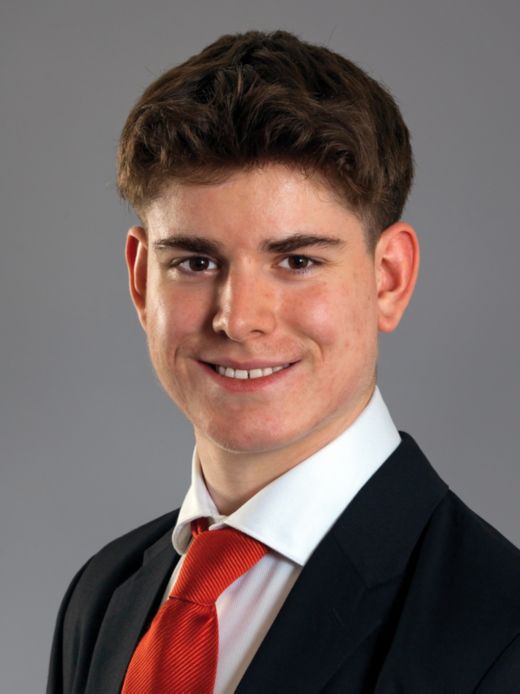 Elias Felder - Mitarbeiter Services