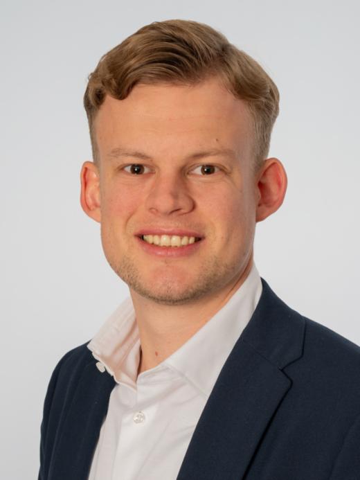 Manuel Gmür - Firmenkundenberater Junior