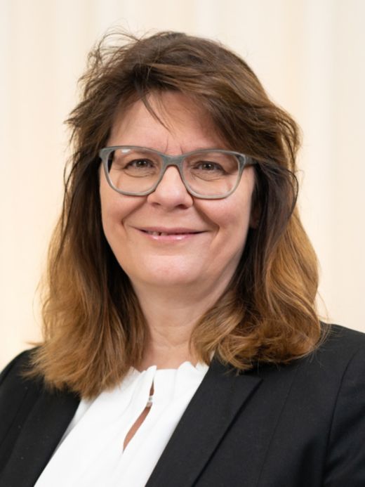 Claudia Hauser - Mitarbeiterin Services