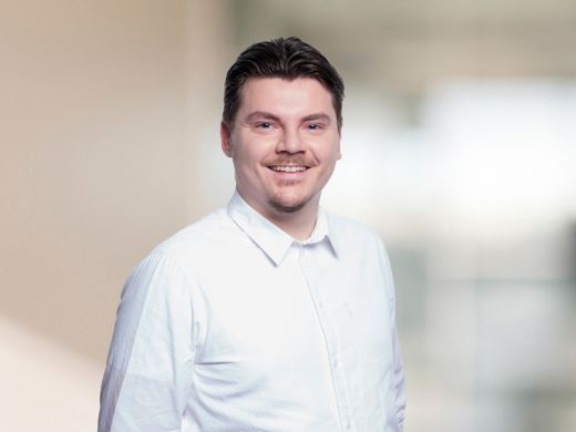 Alban Junuzi Vidal - Stv. Leiter Services & Compliance