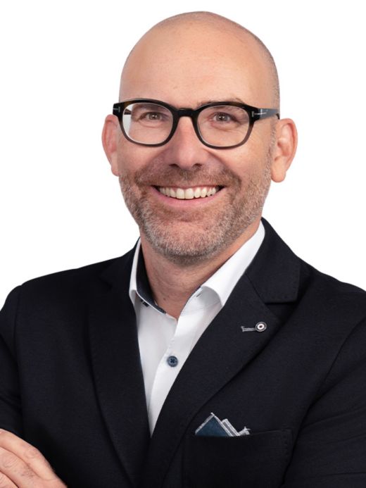 Kurt H. Bloch - Leiter Services