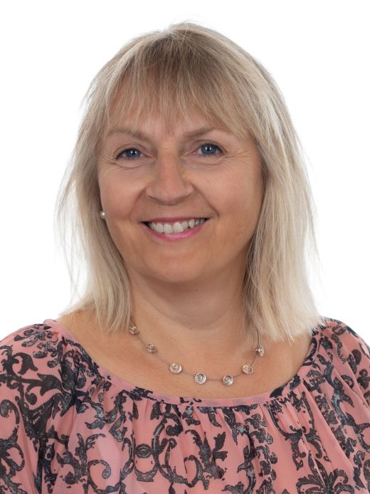 Karin Hug-Waldmeier - Mitarbeiterin Frontsupport