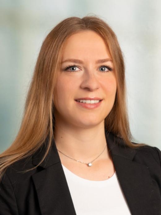 Jennifer Klausner - Mitarbeiterin Services