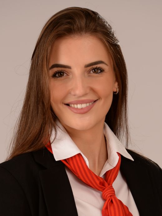 Laureta Aziri - Firmenkundenberaterin Junior
