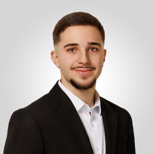 Lorik Ajroja - Kundenberater