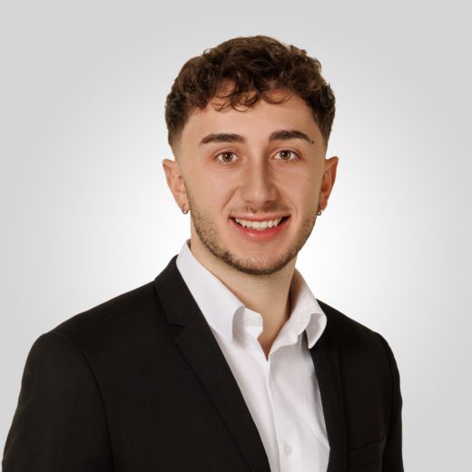 Maximilian Winz - Assistent Firmenkunden