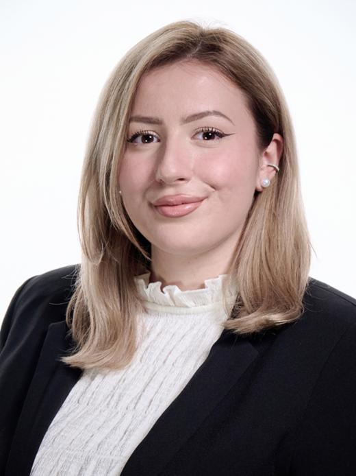 Elma Mendaroska - Privatkundenberaterin