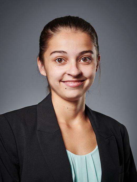 Nadine Mosimann - Mitarbeiterin Services