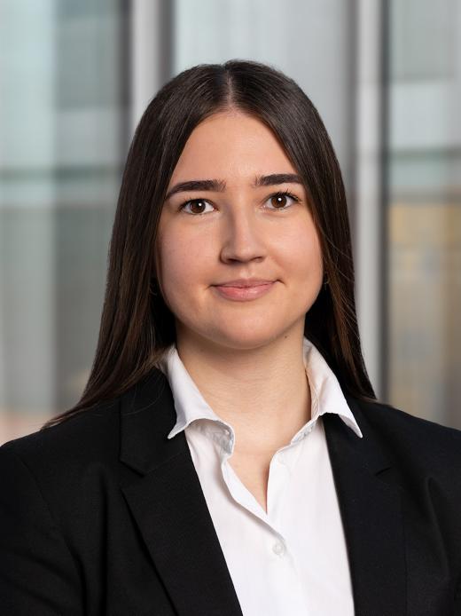 Amra Mujkanovic - Praktikantin