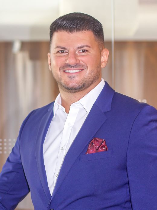 Venhar Musliu - Vertriebsmanager