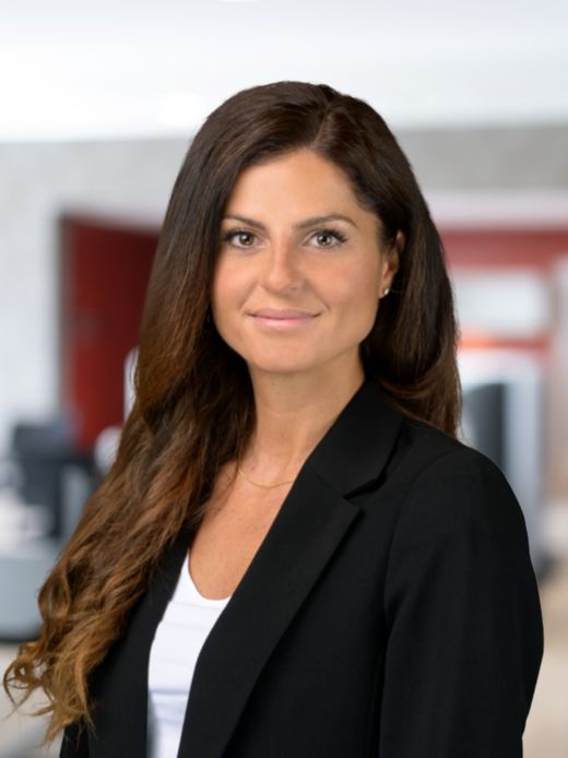 Semine Etemi - Compliance-Beauftragte