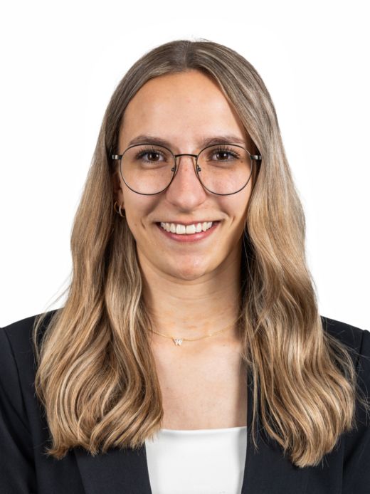 Savina Holenstein - Mitarbeiterin Marketing