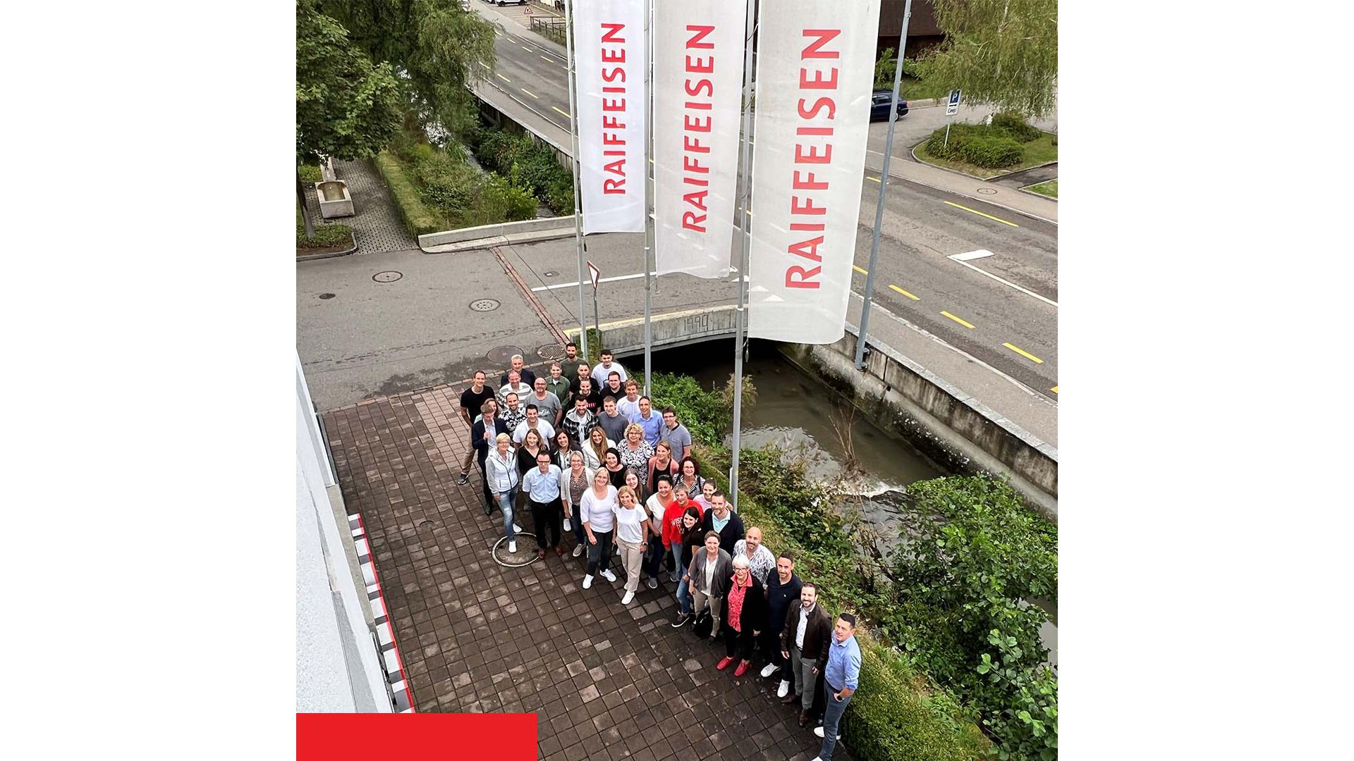 Div. Mitarbeitende