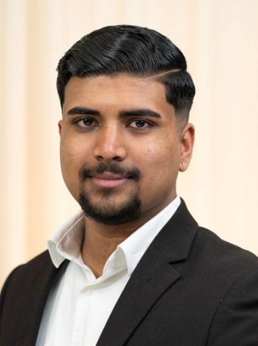 Wigithan Vikneswaran - Assistent Firmenkunden