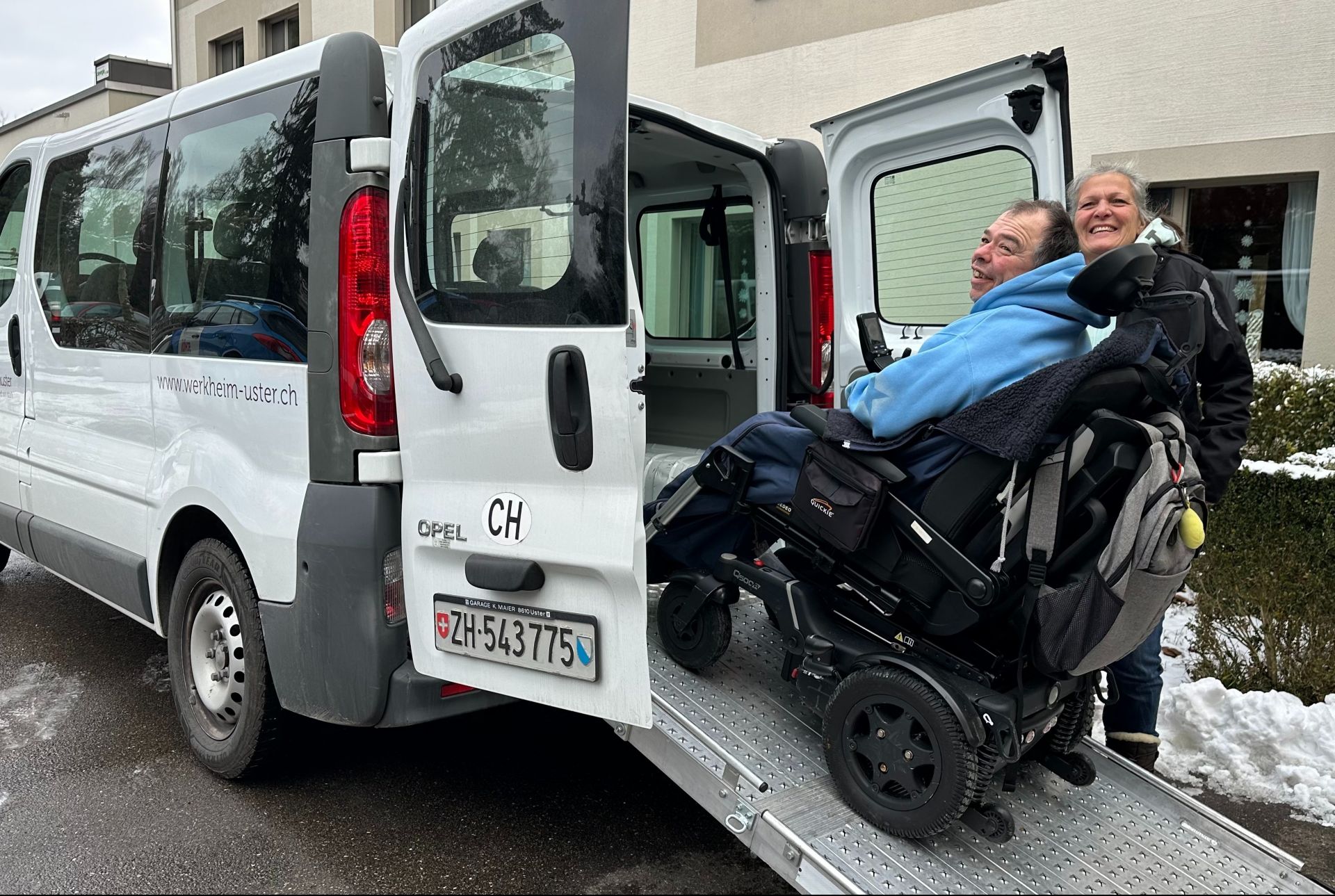 Rollstuhlbus