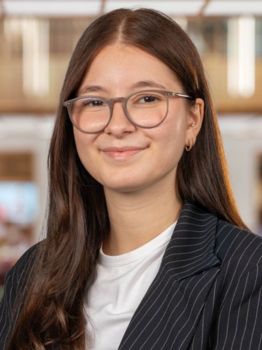 Amra Zuli - Kundenberaterin
