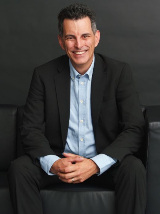 Adrian Deflorin - Berater Privat- und Firmenkunden