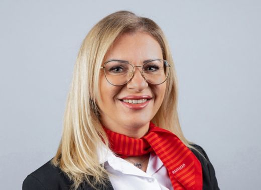 Aleksandra Skrceski - Mitarbeiterin Kreditverarbeitung