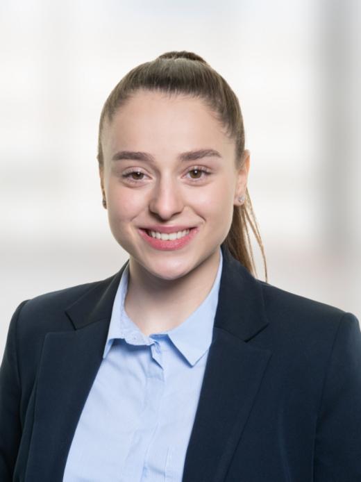 Anastasija Kracunovic - Mitarbeiterin Fachabwicklung