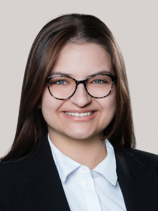 Andjelka Cabric - Mitarbeiterin Services