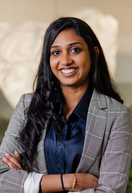 Apiramy Sellathurai - Assistante clientèle entreprises