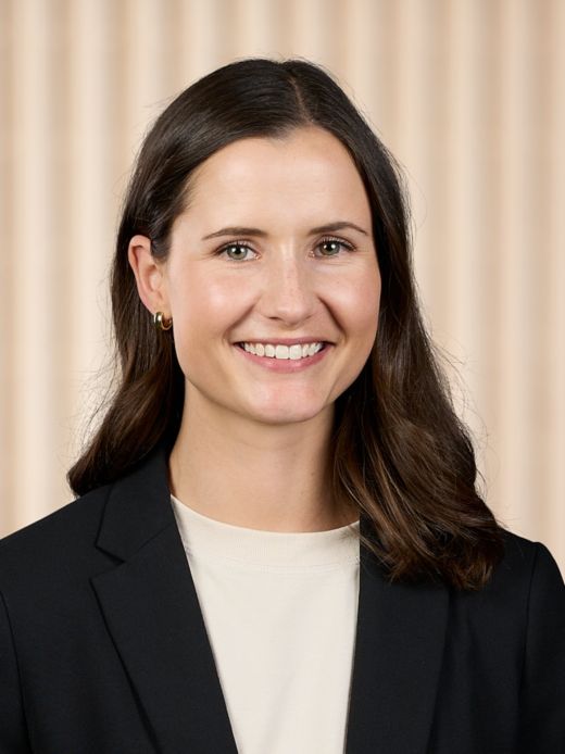 Jenia Arnold - Mitarbeiterin Compliance