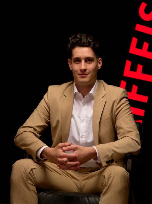 Aron Büchler - Vermögensberater