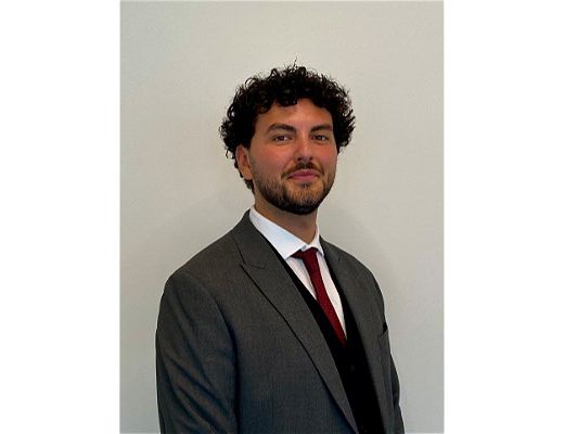 Astrit Sermaxhaj - Conseiller à la clientèle