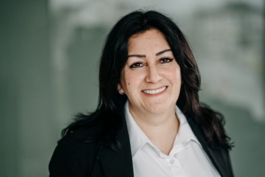 Ayse Ceviral - Kundenberaterin