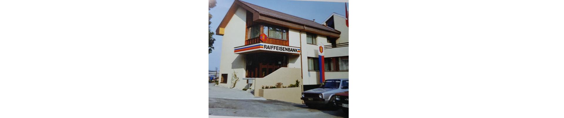 Bankgebäude an der Hinterdorfstrasse 4, 1971 - 2002