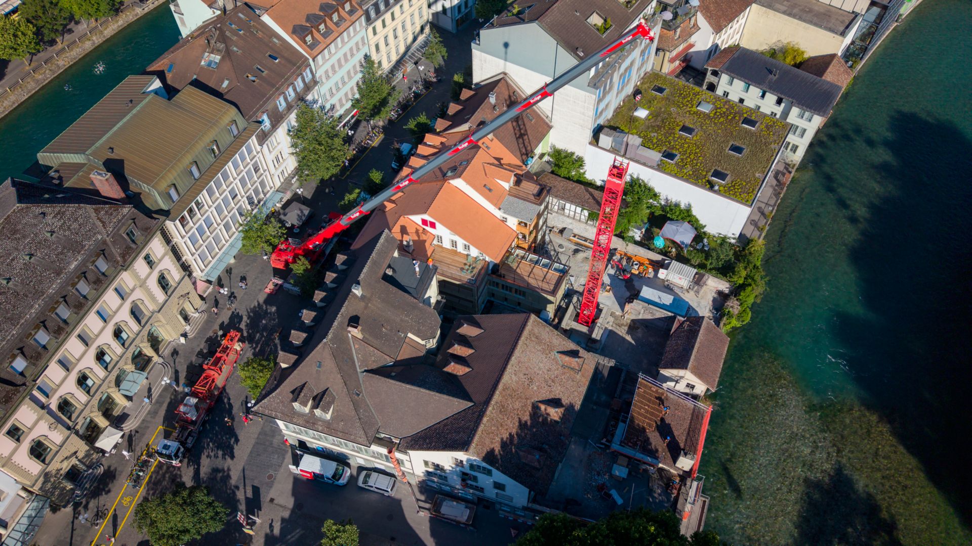 Der Baukran im Bälliz wird aufgebaut - 09.07.2026