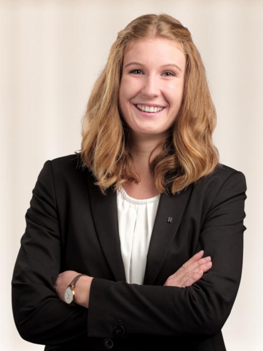 Céline Eyer - Mitarbeiterin Administration