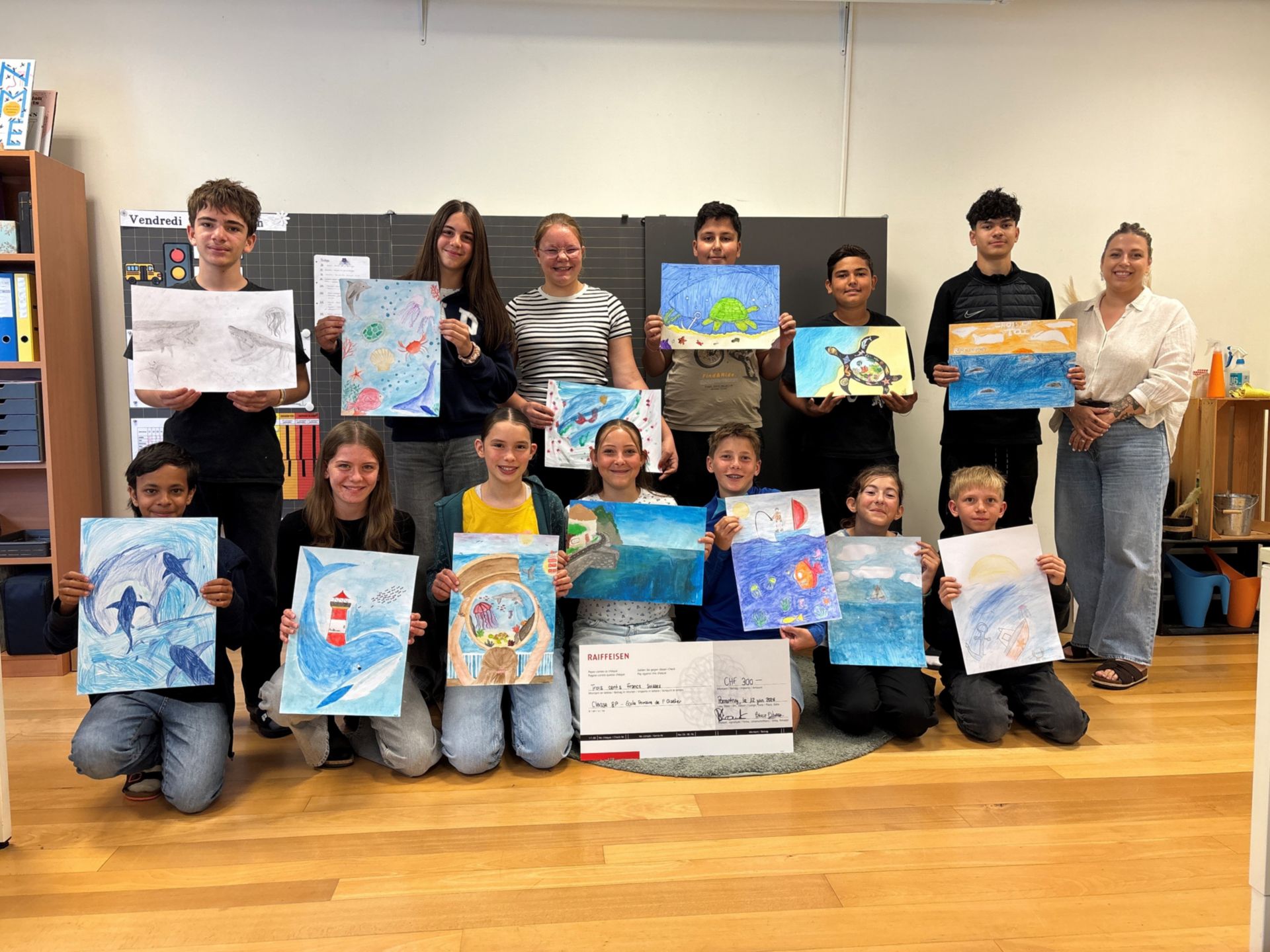 Classe gagnante du concours de dessins - Raiffeisen Ajoie - 8P Oiselier