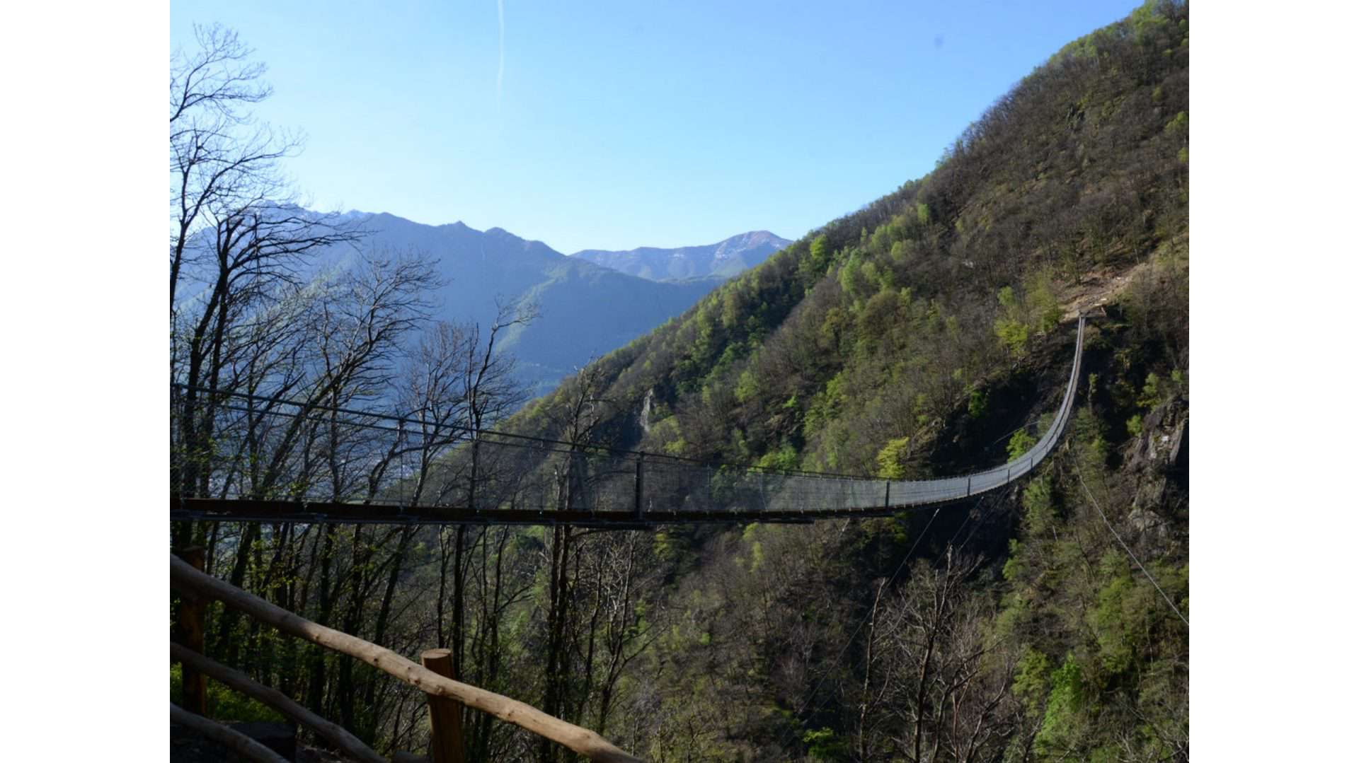 Pont suspendu de Curzùtt
