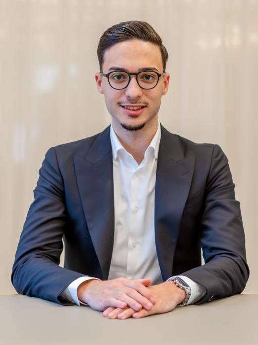 Luca D'Aversa - Leiter Privatkundenberatung