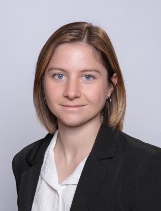 Loraine Descloux - Collaboratrice administration financement