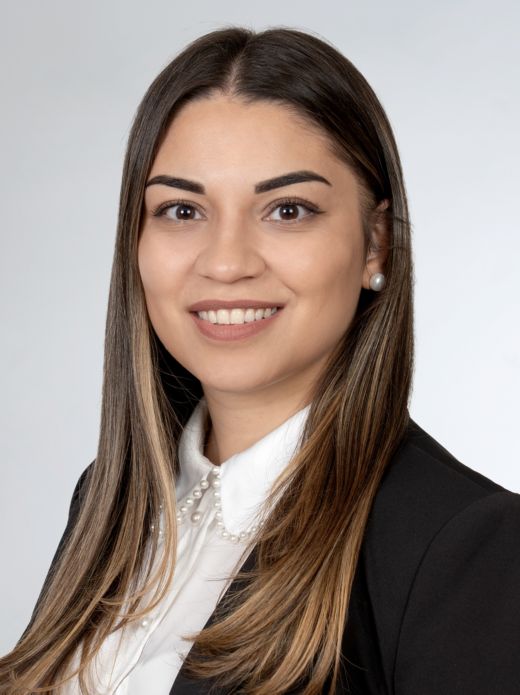 Evin Aksacli - Kundenberaterin