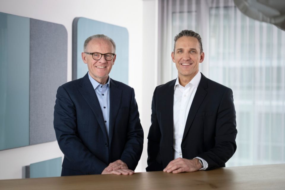 «Raiffeisen ist im Markt sehr gut positioniert.»  Lesen Sie das Interview mit Thomas A. Müller und Gabriel Brenna