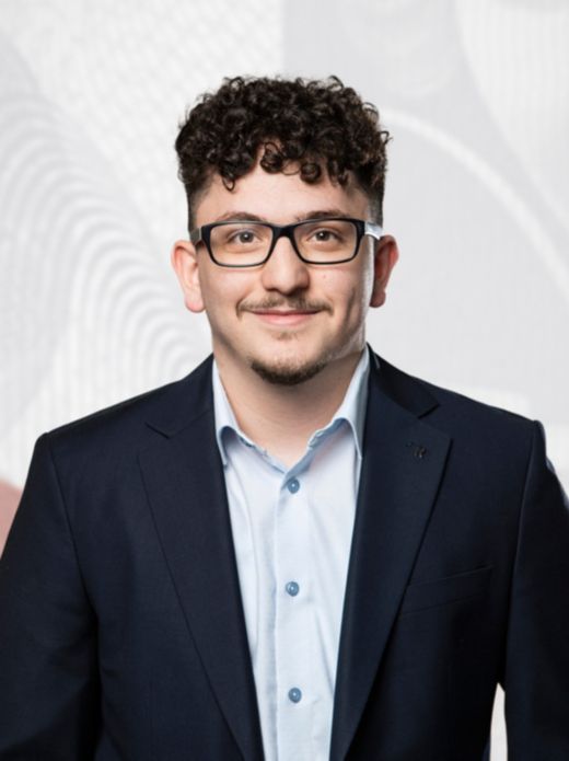 Gjelbrim Nebiji - Mitarbeiter Services