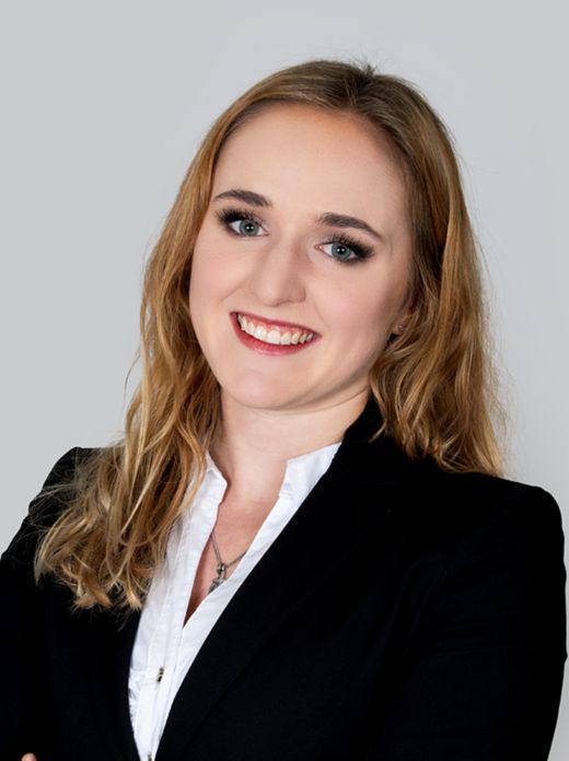 Céline Hausheer - Anlagekundenberaterin